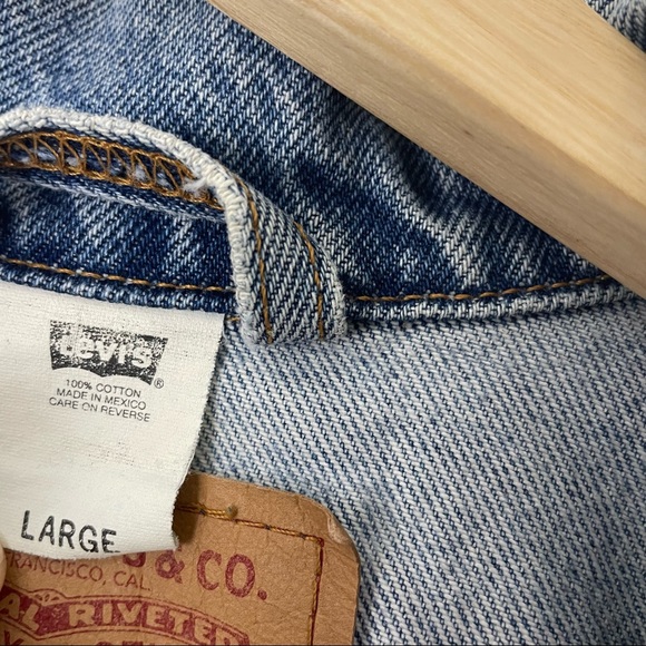 Vintage Levi’s Denim Jacket Harley Davidson Patch Size Large Trucker Streetwear - Picture 10 of 12